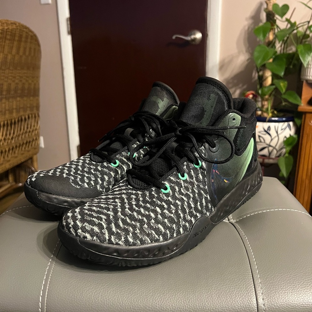 KD Trey 5 VIII
